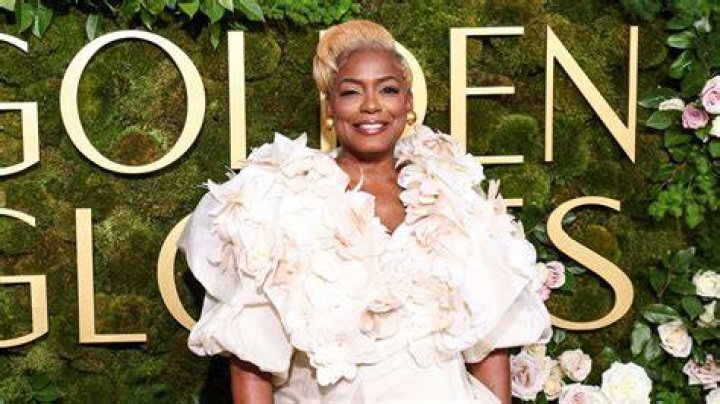 Aunjanue EllisTaylor