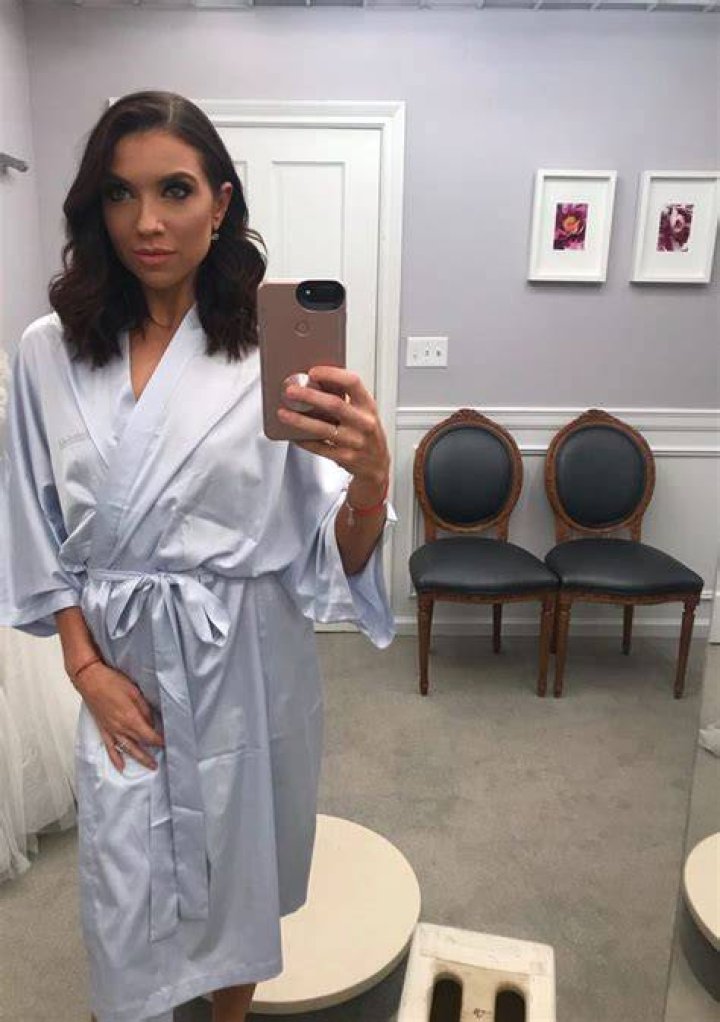 Jenna Johnson Tries on Reception Gowns on Say Yes to the Dress