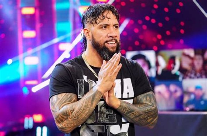 Jey Uso returned to SmackDown, adding another layer to Bloodline story