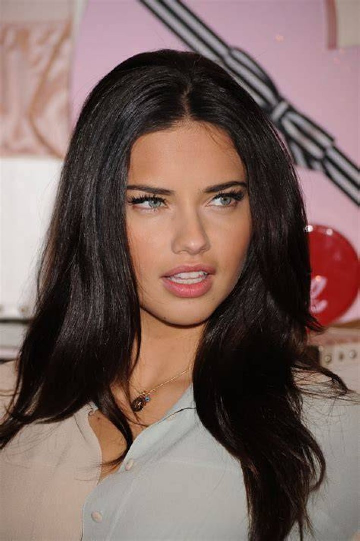 La Transformaci&oacute;n De Adriana Lima Est&aacute; Sorprendiendo A Todos YouTube