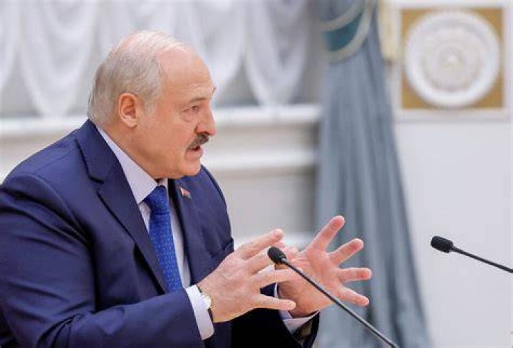 Lukashenko says Zelenskiy halted direct contacts between Ukraine and