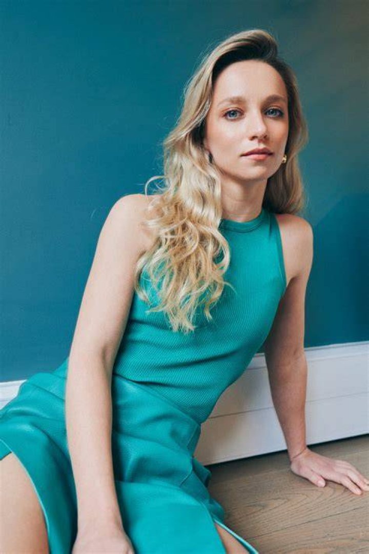 Molly Windsor Style, Clothes, Outfits and Fashion &bull; CelebMafia