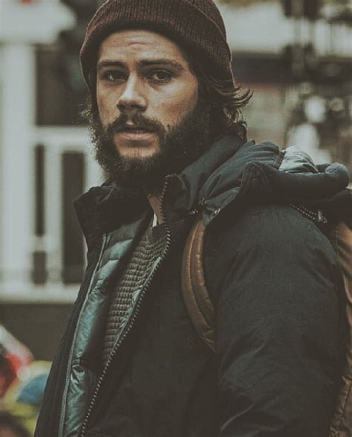 we stan his beard in this house Dylan obrian, Dylan o'brien, Dylan